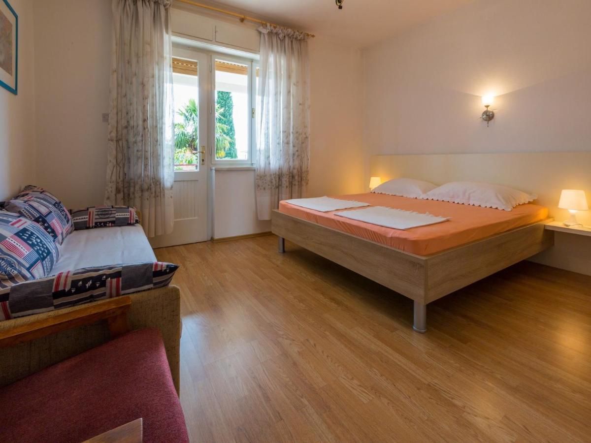 Apartment Mia Crikvenica Bagian luar foto
