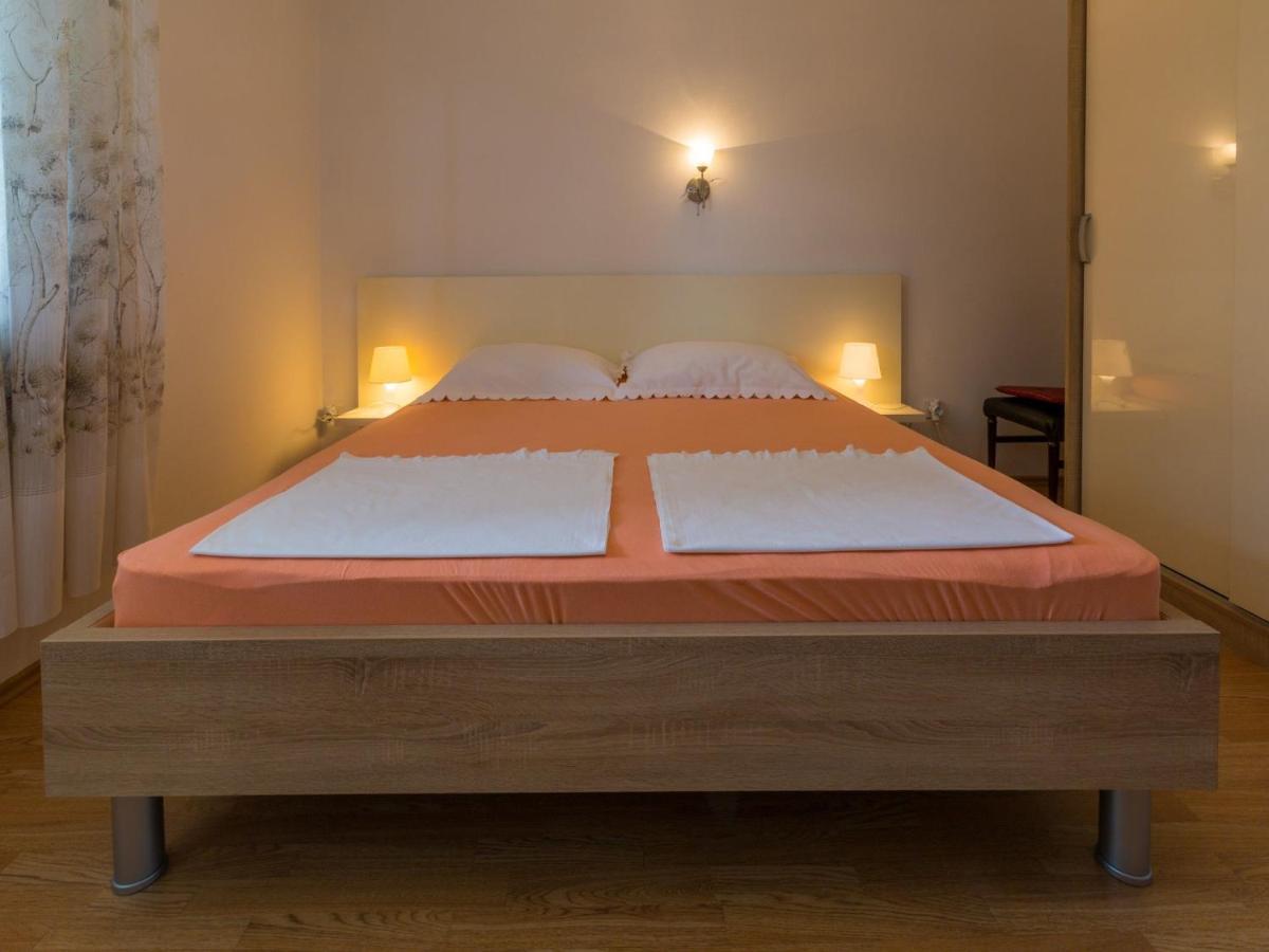 Apartment Mia Crikvenica Bagian luar foto